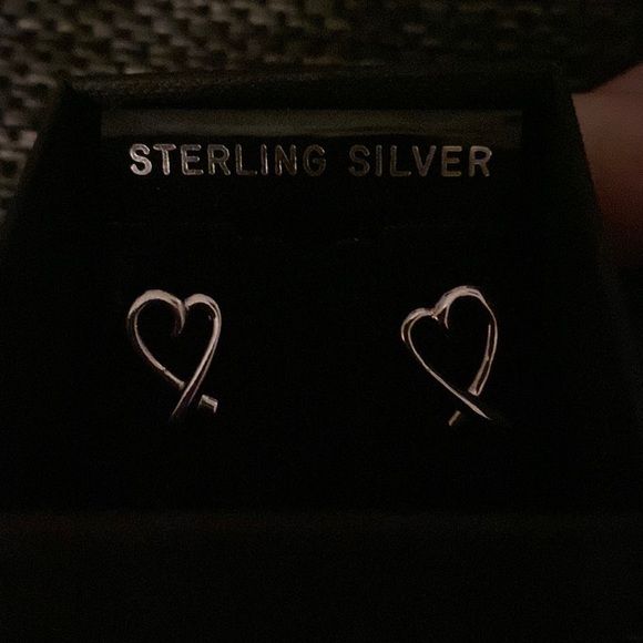 NWT Sterling silver heart earrings - Picture 2 of 2